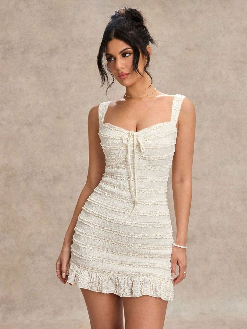 2026 Summer New Style Dress: Fashionable, Sweet, Elegant, Wavy Pattern, Tie-neck Halter Skirt