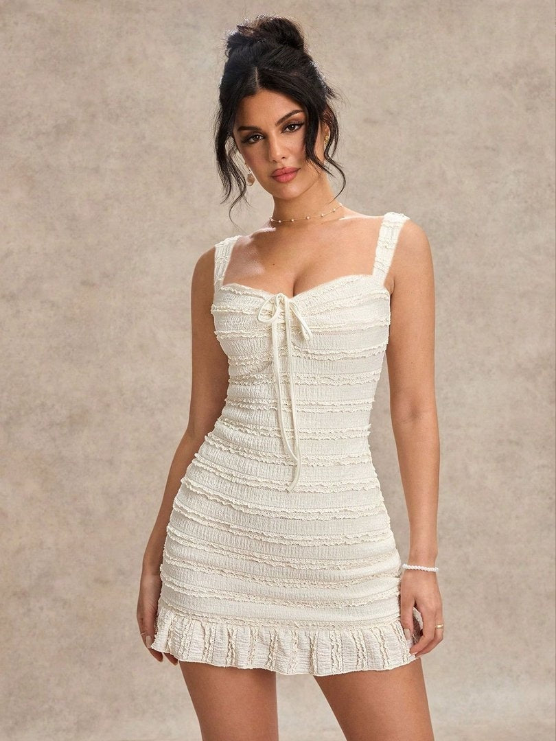 2026 Summer New Style Dress: Fashionable, Sweet, Elegant, Wavy Pattern, Tie-neck Halter Skirt